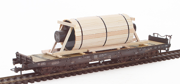 REI Models 76826 - Custom Weathered German DB heavy six axle flat car with Steel Roller Load